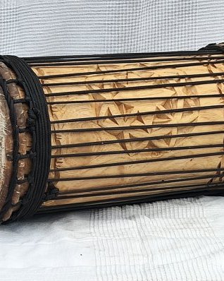 Guinea Kenkeni Dundun traditionelle 6113