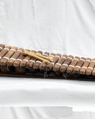 Bobo diatonisches Balafon Instrument 22 Klangstäbe