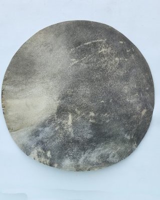 Rasiertes dickes Djembe Hirschfell L