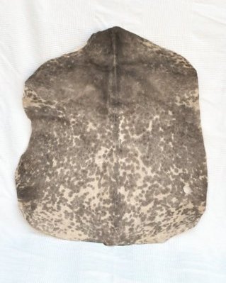 Geflecktes weißes Djembe Ziegenfell Sahel dünnes