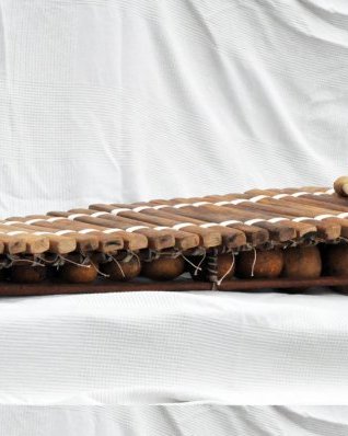 Bobo diatonisches Balafon Instrument 22 Klangstäbe