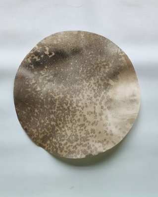 Rasiertes halbdickes Djembe Hirschfell S