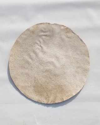 Dünnes Djembe Eselfell mit Haaren M