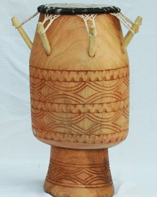 Atumpan-Trommel 3913