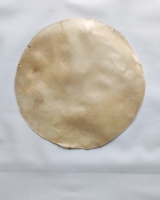 Halbdickes Trommel Kuh- / Rinder- Fell ohne Haar S